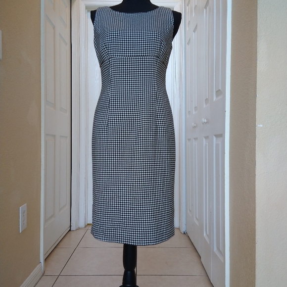 Houndstooth Sheath Dress - Picture 1 of 6
